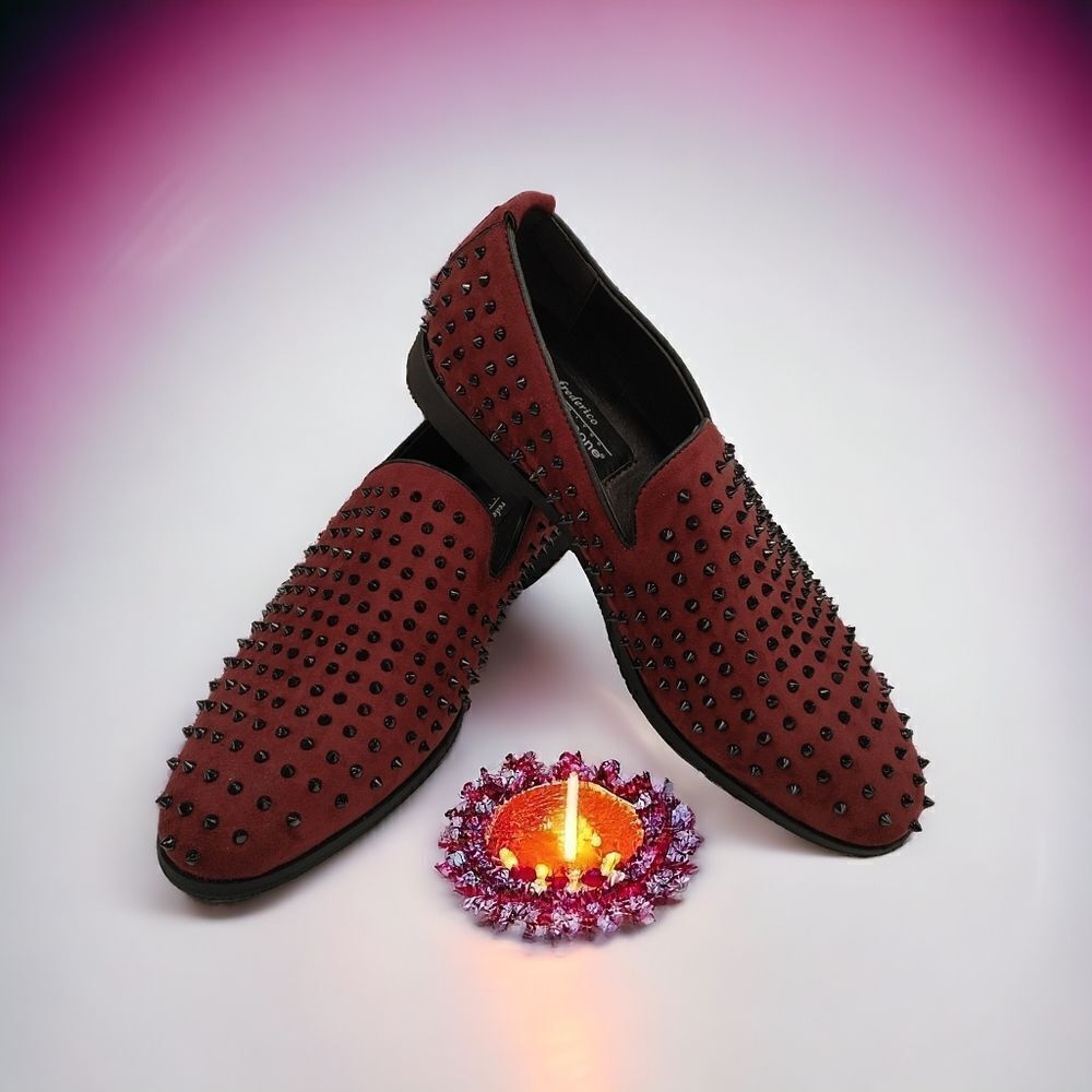 MEN'S FREDERICO LEONE/ RED BLACK SPIKED FASHION SLIP ON DRESS SHOE. FS957.